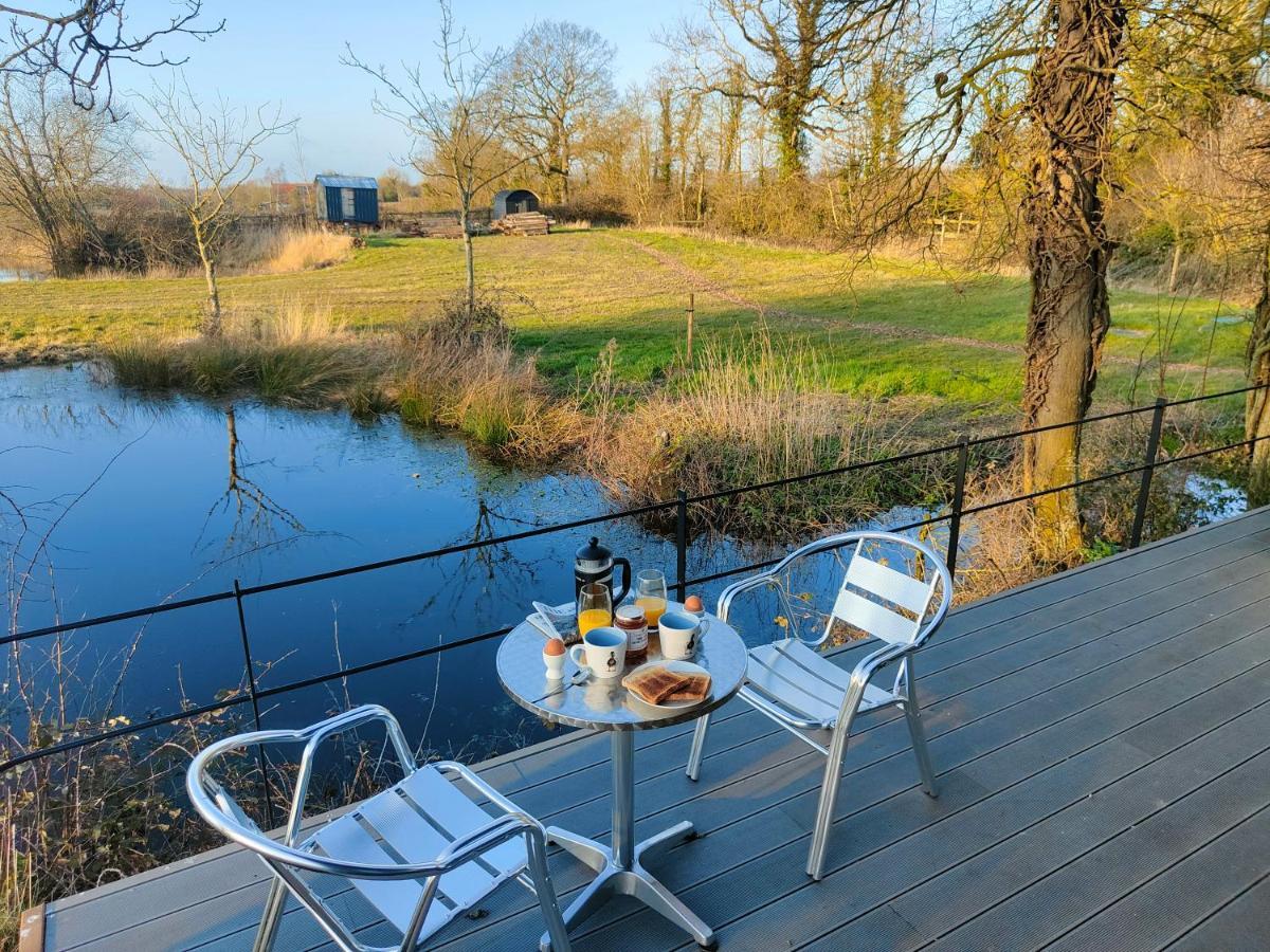 Appartamento The Water Shack - Amazing Tiny House Retreat Woodbridge Esterno foto