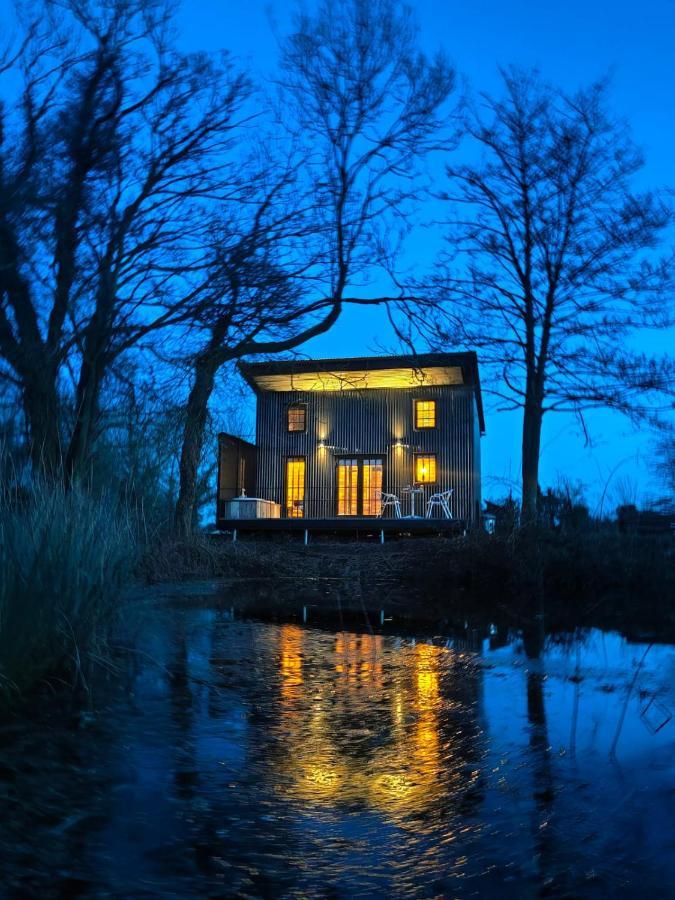 Appartamento The Water Shack - Amazing Tiny House Retreat Woodbridge Esterno foto