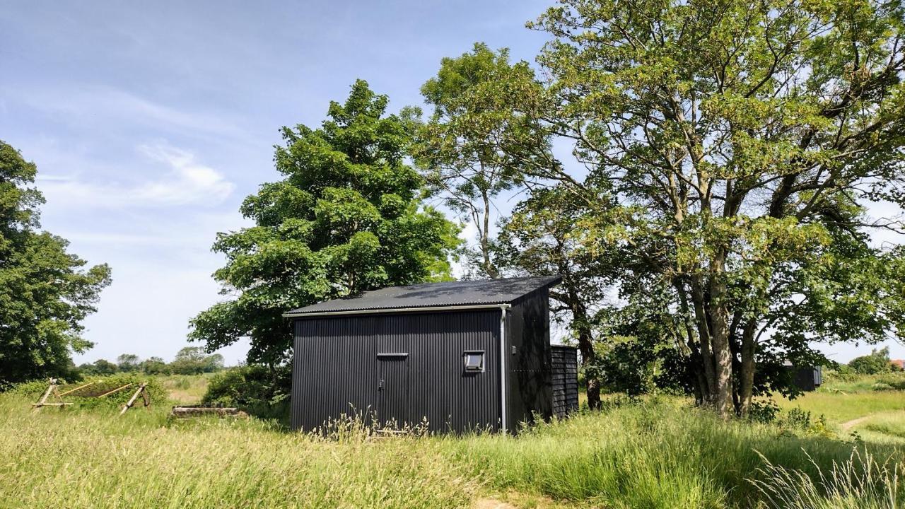 Appartamento The Water Shack - Amazing Tiny House Retreat Woodbridge Esterno foto